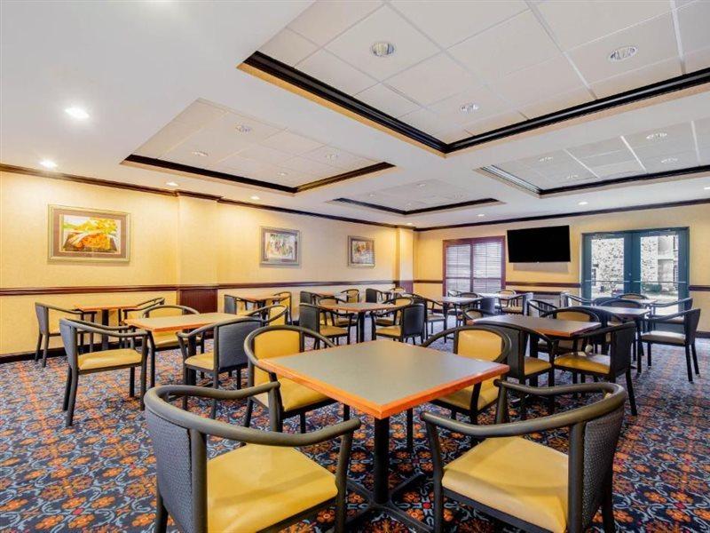 La Quinta By Wyndham Mt. Laurel - Philadelphia Hotel Mount Laurel Ngoại thất bức ảnh