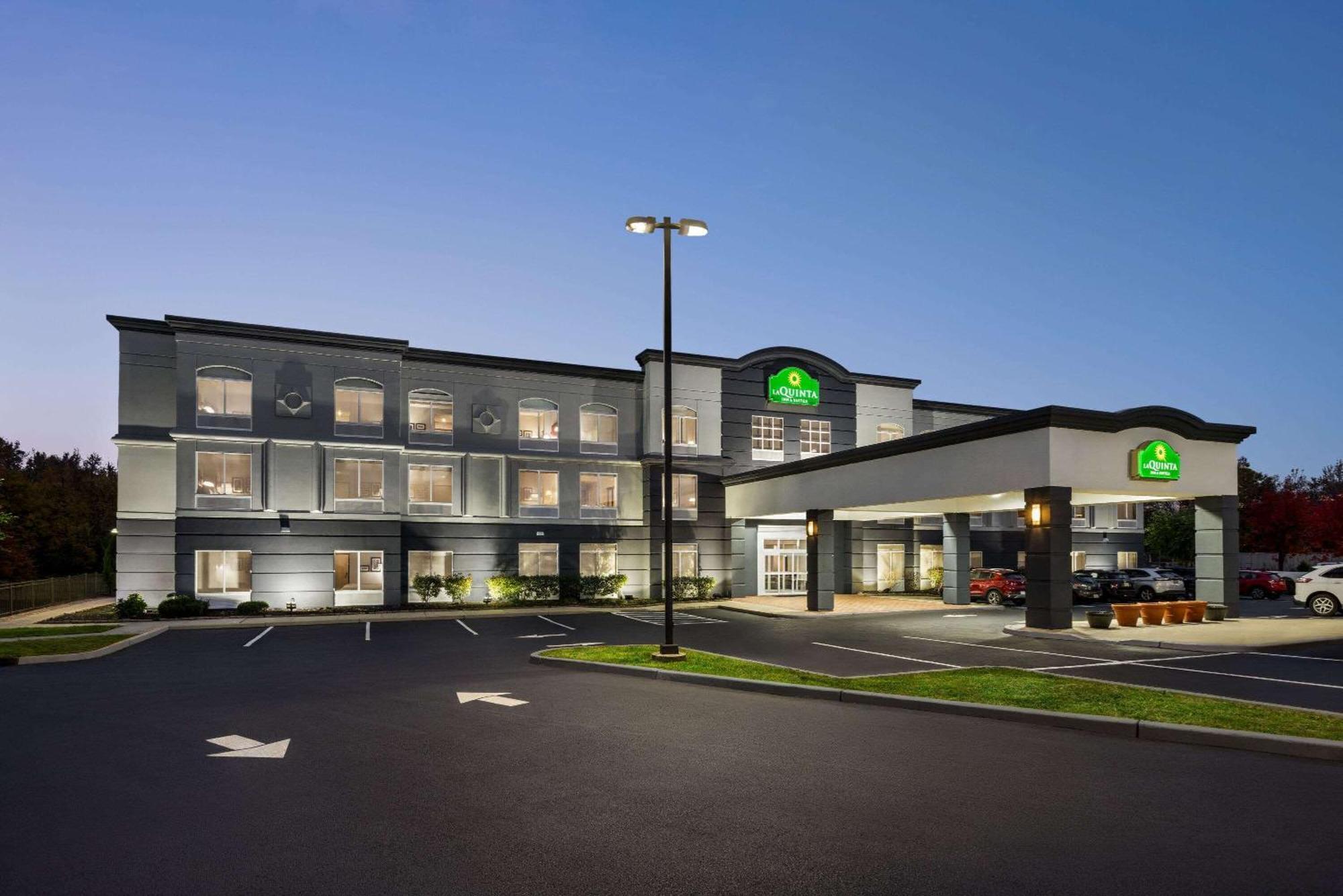 La Quinta By Wyndham Mt. Laurel - Philadelphia Hotel Mount Laurel Ngoại thất bức ảnh